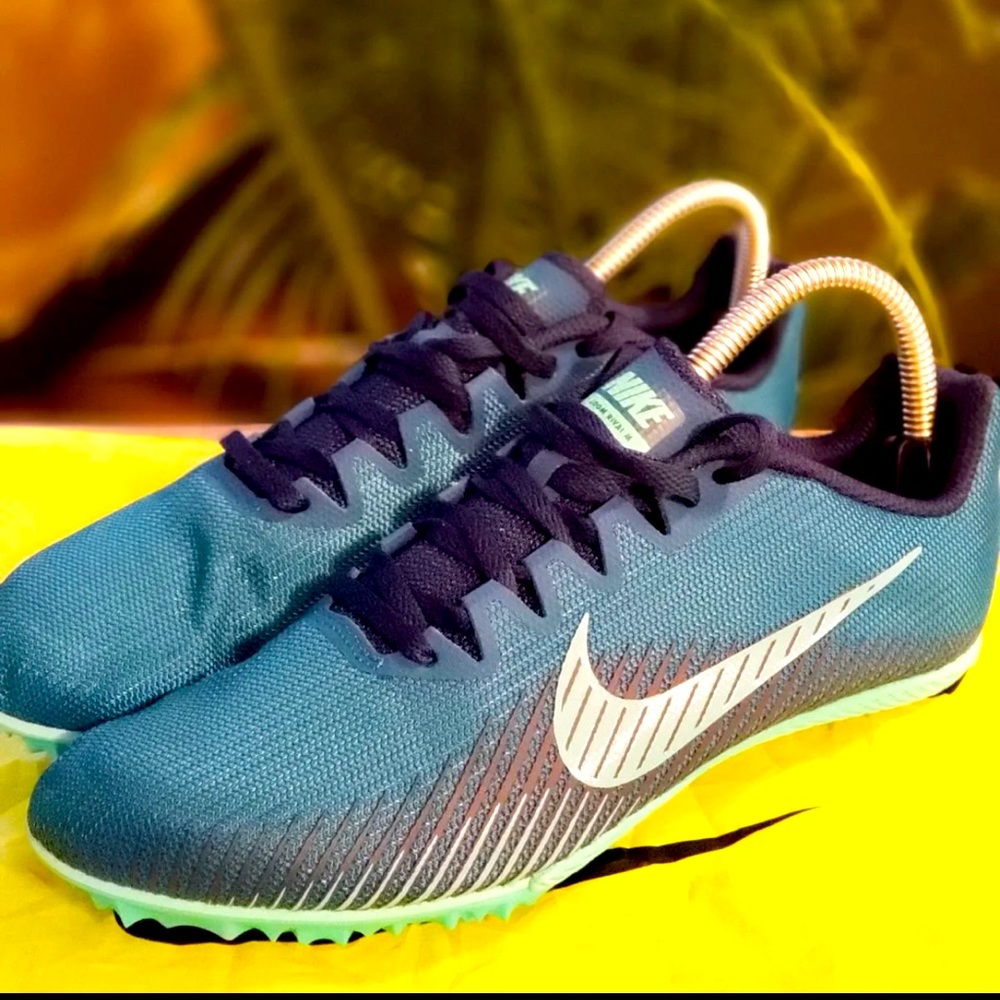 Women’s Nike Zoom Rival Waffle Shoes Size 9.5